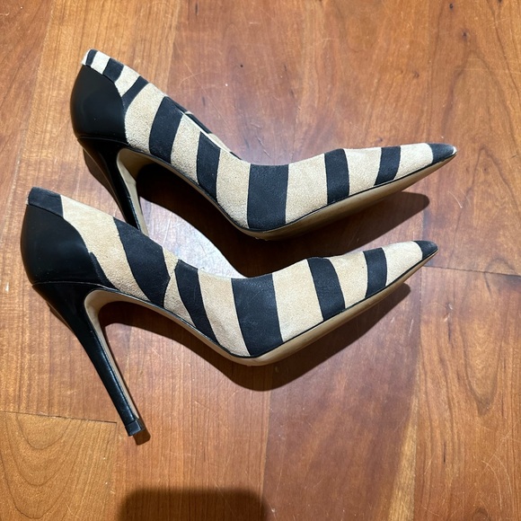 Zara Woman Striped Tan and Black Suede Pumps size EU 40. - Picture 3 of 8